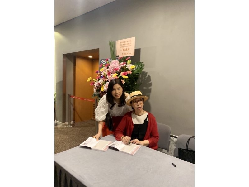 2D1FEBF1-FED3-43AA-9326-FF4C2EAD1145